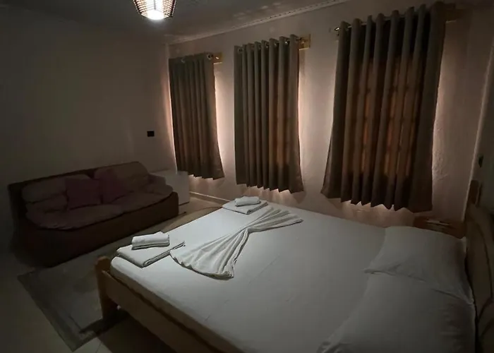 Lion 招待所 培拉特